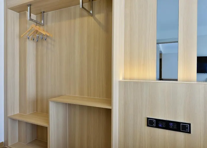 Hotel Grand Bs Airport Suvarnabhumi 4*